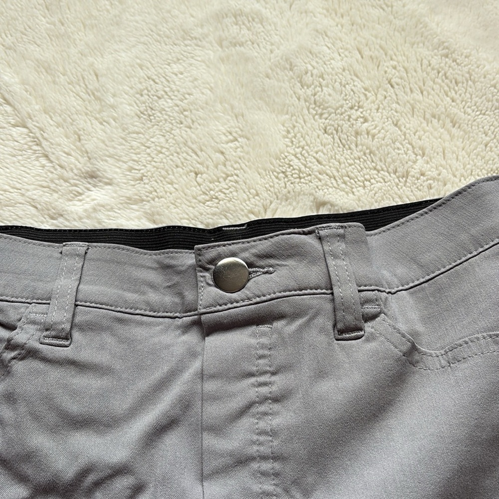 Ricki’s Straight Leg Capri Dress Pants | Light Gray | Office Workwear | - Picture 5 of 9